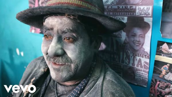 NAUGHTY BOY feat. SAM SMITH - La La La