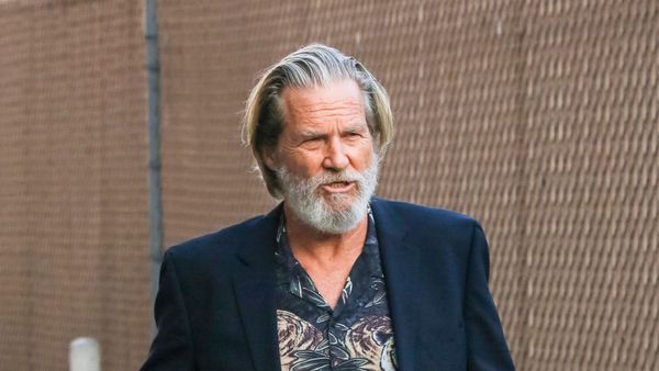 Actorul Jeff Bridges a mărturisit că suferă de cancer
