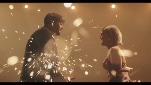 JAMES ARTHUR feat. ANNE MARIE - Rewrite The Stars