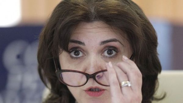 Ministrul Educației, Monica Anisie, a găsit soluția pentru elevii care nu pot face orele online: pot învăța de la televizor