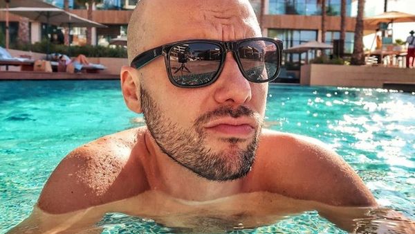 Deliric, fotografie amețitoare din vacanța cu Inna: „Faci o poză singur, 8.000 like-uri, faci o poză cu fundul Innei, peste 16.000 like-uri”