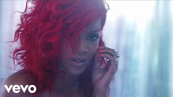 RIHANNA feat. DRAKE - What's My Name?