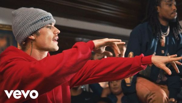 JUSTIN BIEBER FEAT. QUAVO - Intentions
