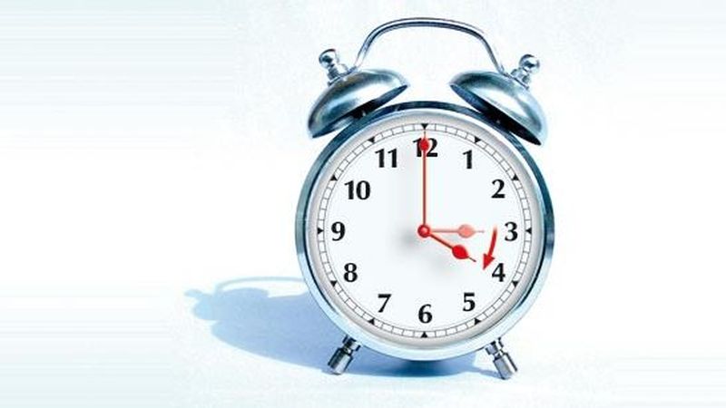 ORA de IARNĂ 2020! S&acirc;mbătă spre duminică se dau ceasurile &icirc;napoi