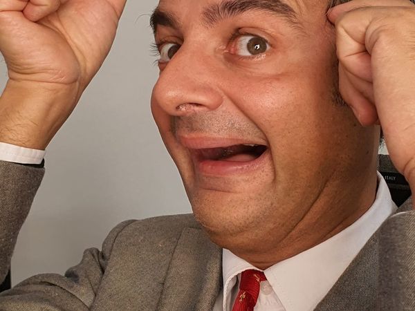 Sosia lui Mr Bean, Arnaldo Mangini, face furori pe Tik Tok! Top 10 videoclipuri amuzante