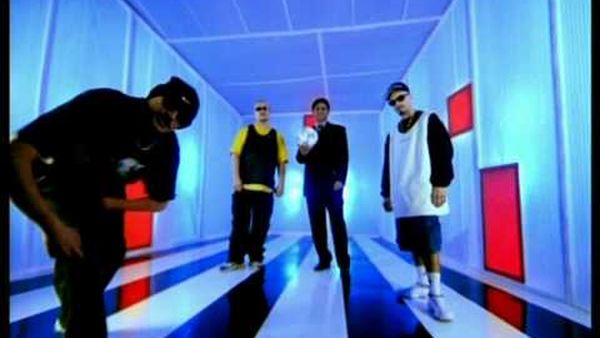B.U.G. MAFIA - Cine E Cu Noi