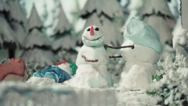 Sia a furat startul sărbătorilor de iarnă! Videoclip oficial Snowman