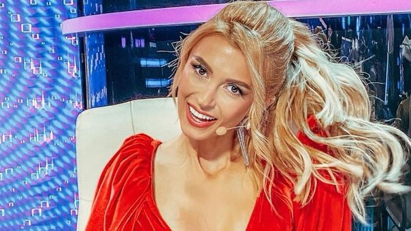 Andreea Bălan a ajuns la spital cu dureri de stomac