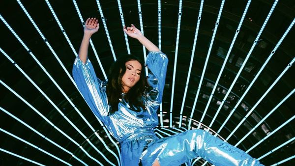 Inna reacționează la poze vechi cu ea! Ce a spus despre fotografia care a circulat ani de zile pe internet