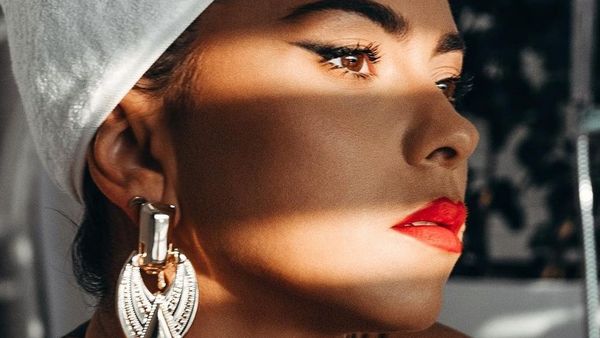 Ce conține trusa de machiaj a Innei