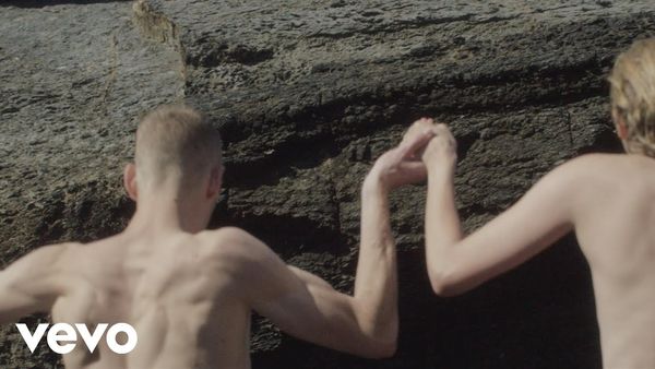 TEENAGE MUTANTS & LAURA WELSH - Falling For You