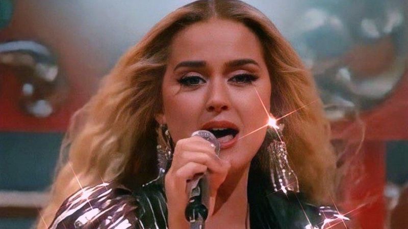 Cine crezi că e? Katy Perry sau Adele?