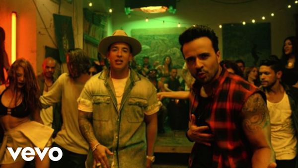 LUIS FONSI feat. DADDY YANKEE - Despacito