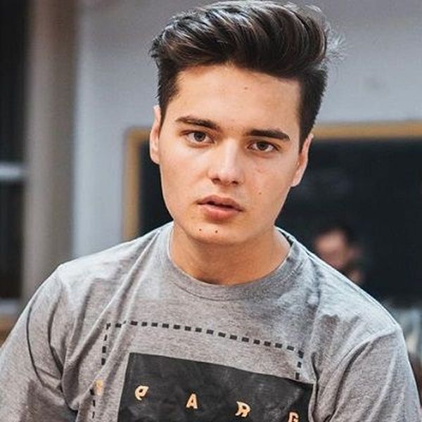 După opt ani de Youtube, Selly lansează &bdquo;Selly Show&rdquo;