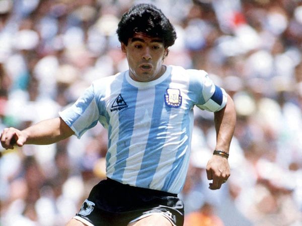 Procurorul general al Argentinei cere autopsia lui Maradona: &bdquo;Decesul lui nu are caracteristici naturale&rdquo;