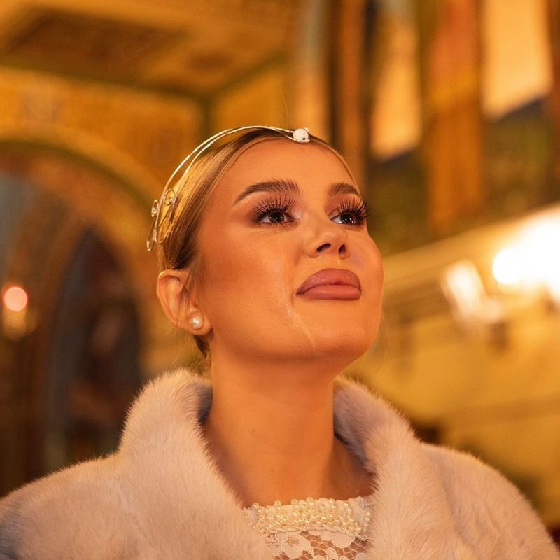 Emily Burghelea și iubitul ei s-au căsătorit