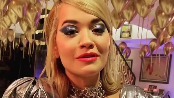 Rita Ora nu ține cont de reguli! A fost ziua ei de naștere și nu a rezistat fără petrecere