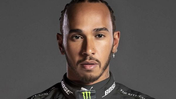 Lewis Hamilton a fost infectat cu coronavirus