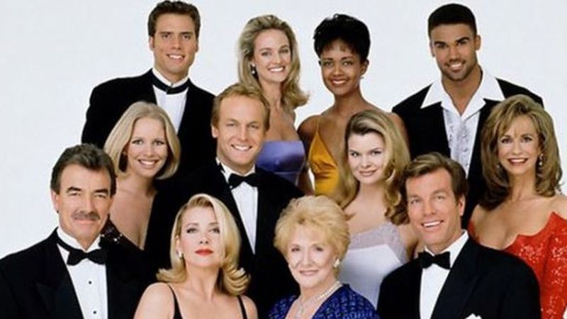 Serialul fenomen &bdquo;T&acirc;năr și neliniștit&rdquo; a ajuns la episodul 12.000