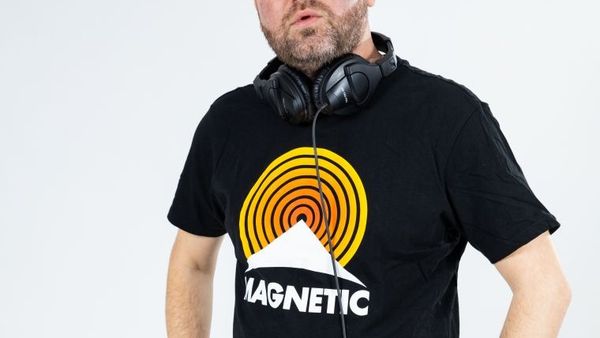 Unde pot asculta mix-urile lui Even Steven