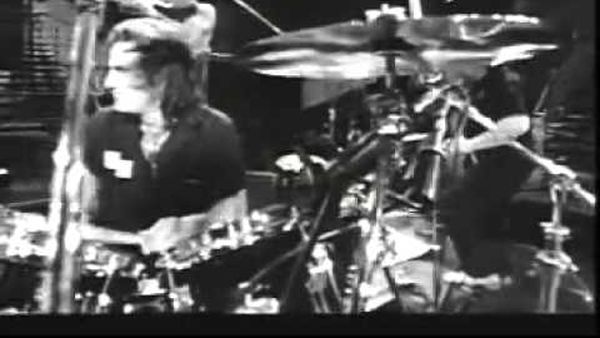JOHN BON JOVI - I Wish Everyday Could Be Like Christmas