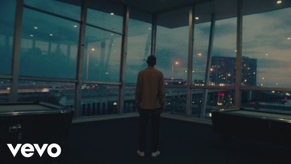 DOMINIC FIKE - 3 Nights