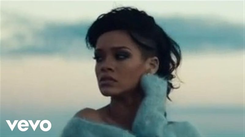 RIHANNA - Diamonds