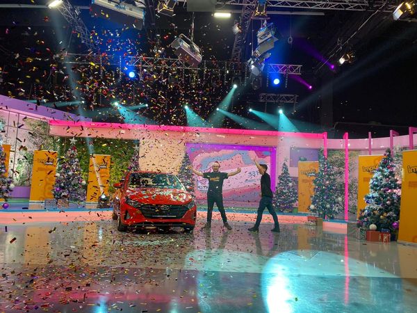 Marea Extragere a concursului &bdquo;Cască Urechea&rdquo;! Robert Vajas, marele c&acirc;știgător