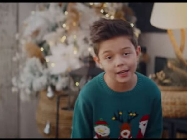 David Măruță a lansat &bdquo;Rocking Around The Christmas Tree&rdquo;