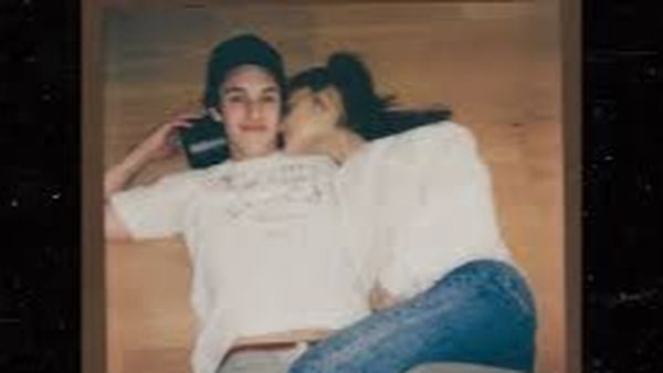 Ariana Grande s-a logodit! Artista intră &icirc;n 2021 alături de Dalton Gomez 