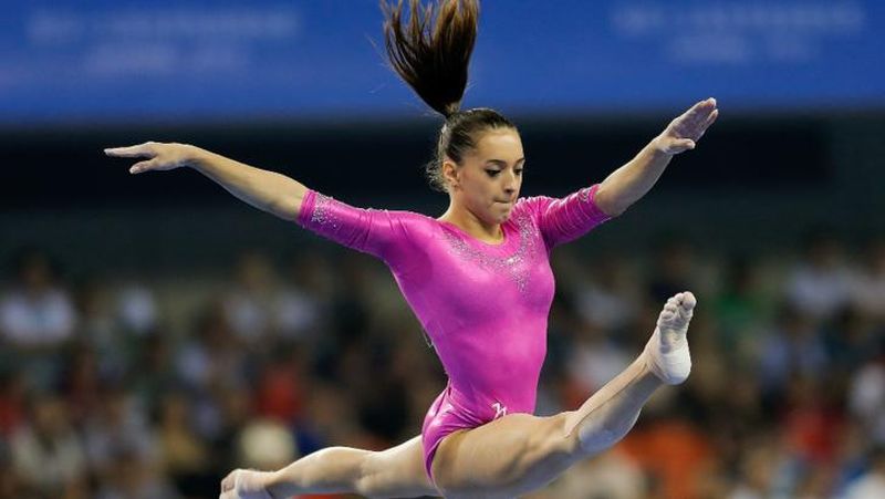 Larisa Iordache 