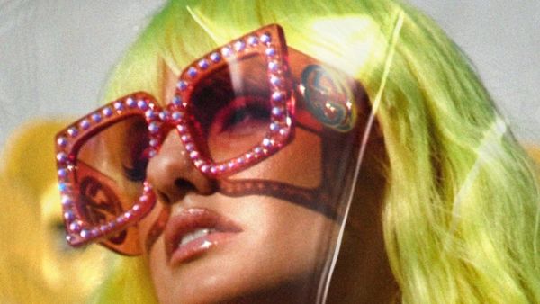 Alexandra Stan &icirc;ncheie anul cu o nouă versiune a &bdquo;Tikari&rdquo;, alături de un artist din Mexic