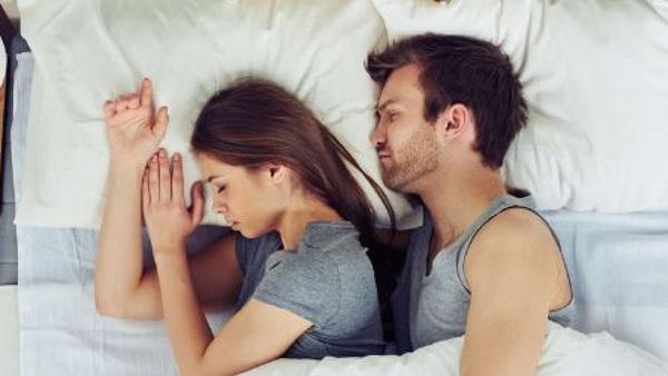 VIRAL! O femie a devenit vedetă peste noapte doar pentru că vorbea &icirc;n somn