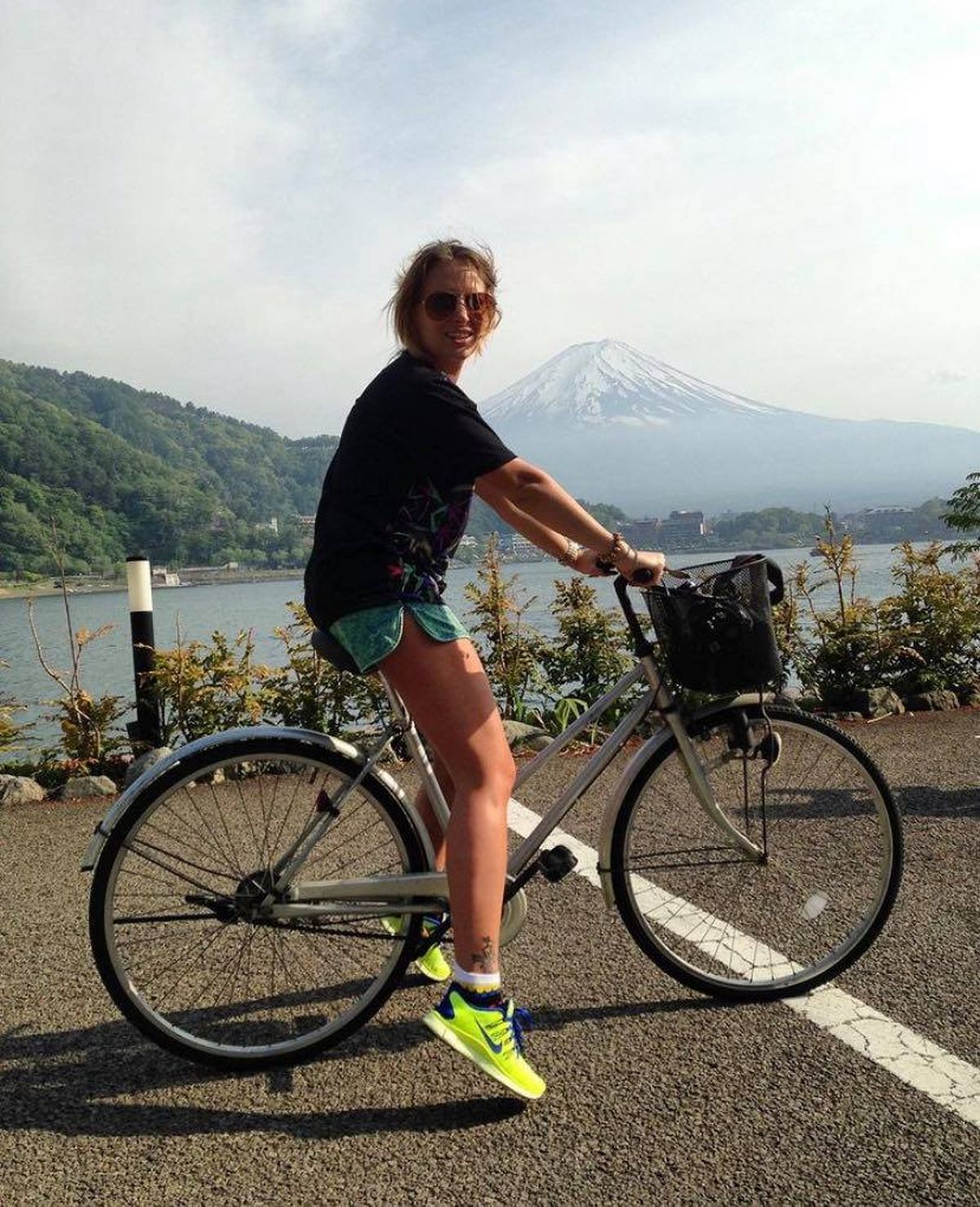 Crăciun exotic pentru Delia 