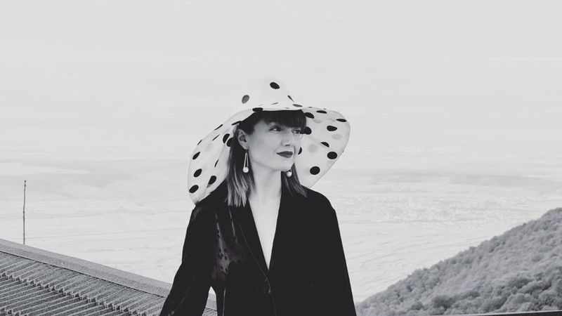 Alexandra Ungureanu face un apel umanitar de ziua ei de naștere: &bdquo;A suferit un atac vascular cerebral care imobilizat-o la pat&rdquo;