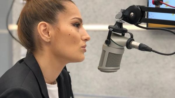 Invitatul de 12 | Minelli, despre copilărie: „Nu-mi plăcea la țară”