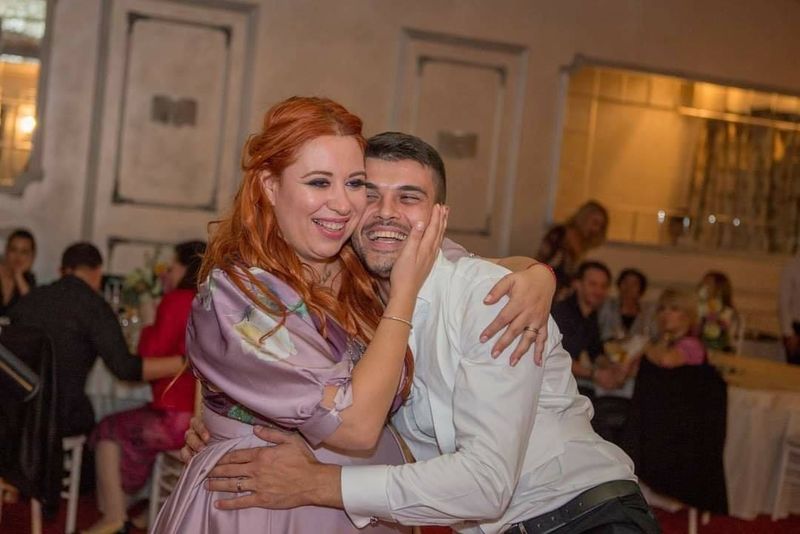 Oana Roman s-a despartit de Marius Elisei