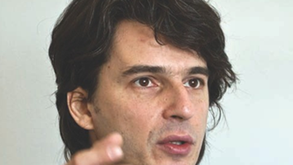 Alexandru Vasilache, solistul trupei JukeBox, primul artist vaccinat pentru coronavirus. Primele declaraţii