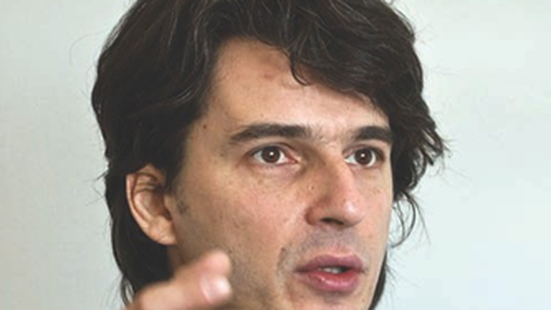 Alexandru Vasilache, solistul trupei JukeBox, primul artist vaccinat pentru coronavirus. Primele declaraţii