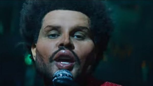 The Weekend, apariţie răvăşitoare &icirc;n videoclipul piesei &bdquo;Save Your Tears&rdquo;. Cum a ajuns să arate din cauza botox-ului