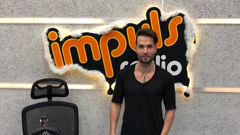Invitatul de 12 | Randi, despre perioada copilăriei sale: &bdquo;La noi a fost militarie, munceam la vie&rdquo;