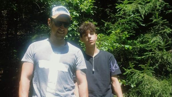 Sărbătoare în familia prezentatorului Survivor România, Daniel Pavel. Fiul lui a împlinit 16 ani