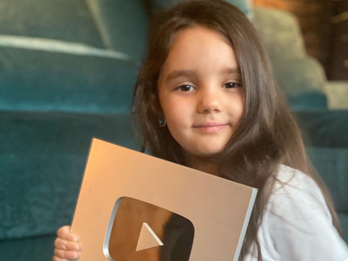  Reacția Evei Măruță când a primit butonul de la YouTube