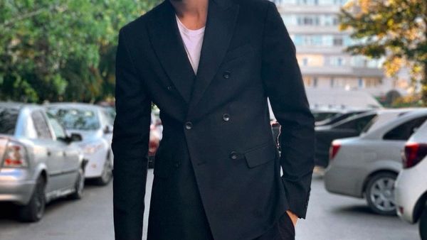 Edward Sanda, dezvăluiri despre prima lui iubită! A plecat dintre noi când erau doar nişte copii