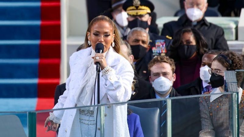 Jennifer Lopez, moment emoționant la &icirc;nvestirea lui Joe Biden. Ce mesaj a transmis &icirc;n limba spaniolă