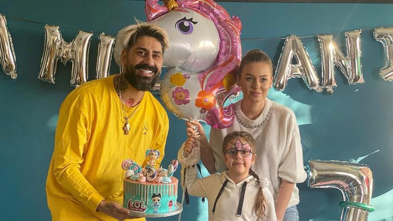 Maya, fiica lui Connect-R &icirc;mplinește astăzi 7 ani! Cum s-a fotografiat alături de Maya și Misha