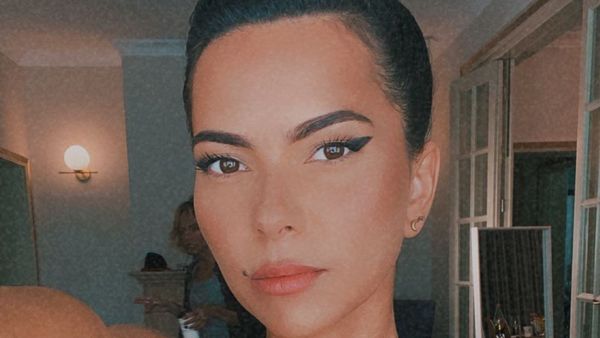 Inna, corp de invidiat la piscină! Artista și-a surprins din nou fanii cu o fotografie incendiară