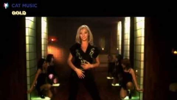 DELIA - Parfum De Fericire