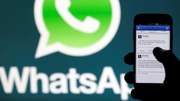 WhatsApp foloseşte propriile Stories pentru a convinge utilizatorii să nu folosească aplicațiile concurenței