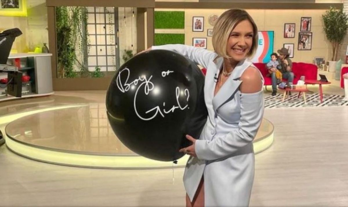 Adela Popescu a dezvăluit sexul copilului